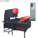 []出售12年湖北新陈数控冲床